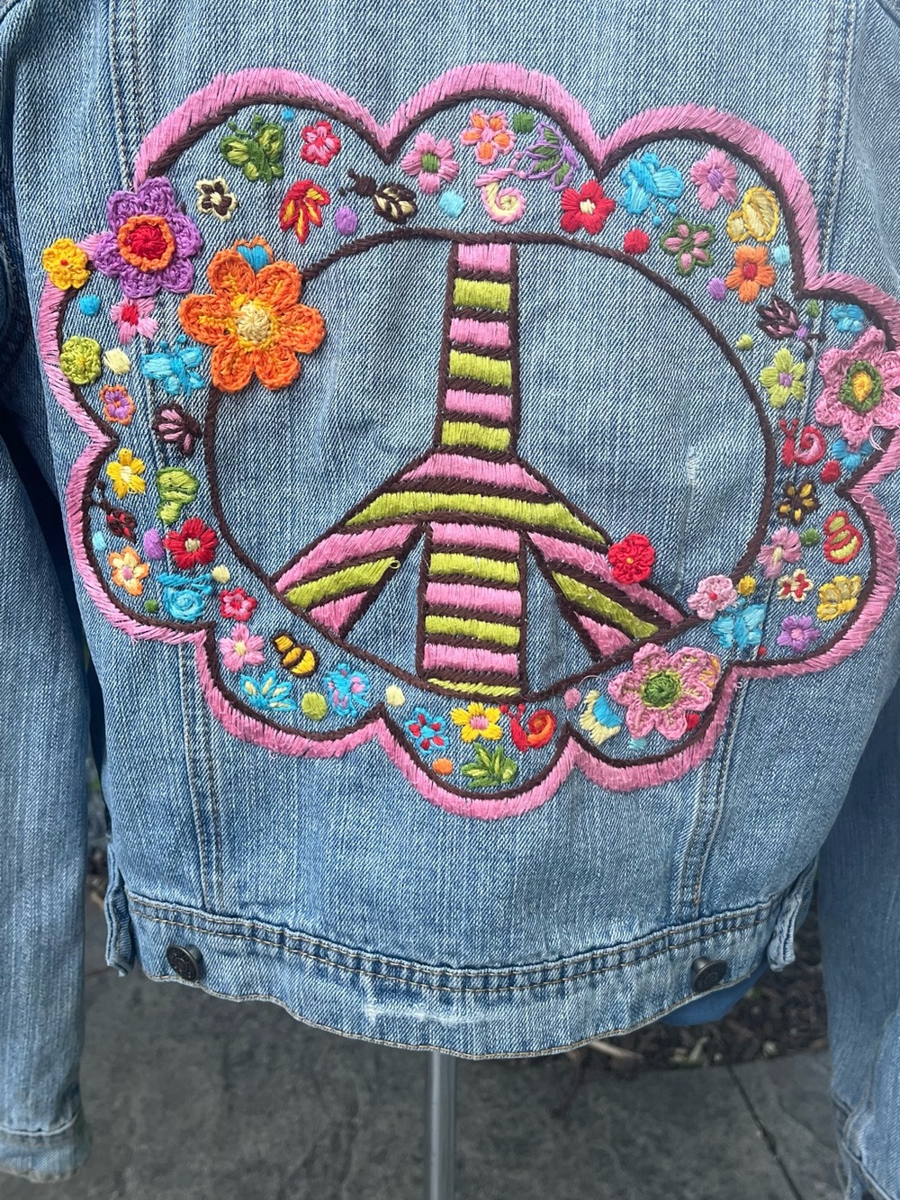 Ivy Jane Denim Jacket with Colorful Embroidered Peace sign and Flowers size S - Picture 5 of 15